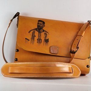Bolso de Cuero unisex.MESSI
